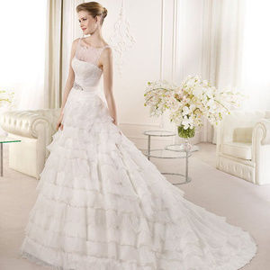 San Patrick by Pronovias Wedding Dress Arantxa